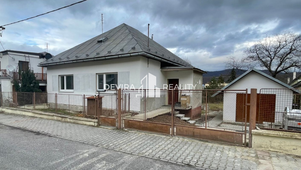 PREDANÉ: Predaj RD, Kremnička - BB.