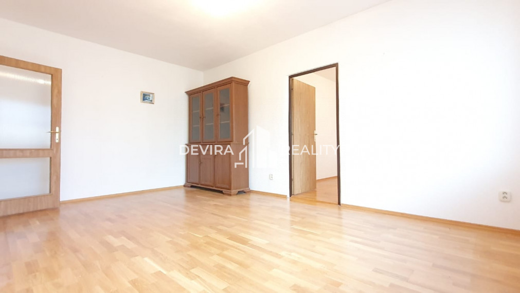 PREDANÉ - 3i byt s balkónom Fončorda v BB - 65,81m2